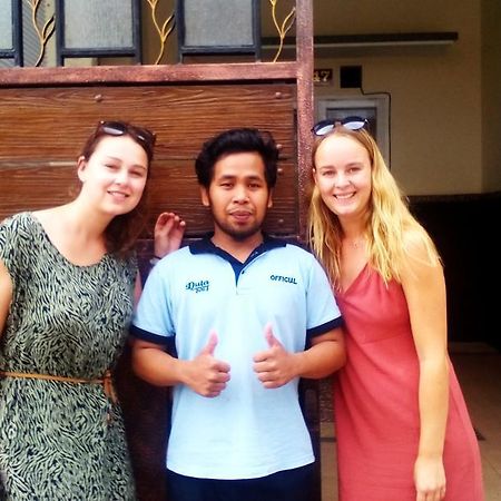 Griya Nelwan Guest House Malang Exterior foto